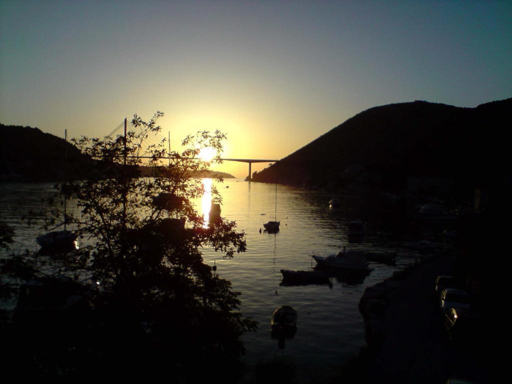 Apartments Suton Mokošica Екстериор снимка