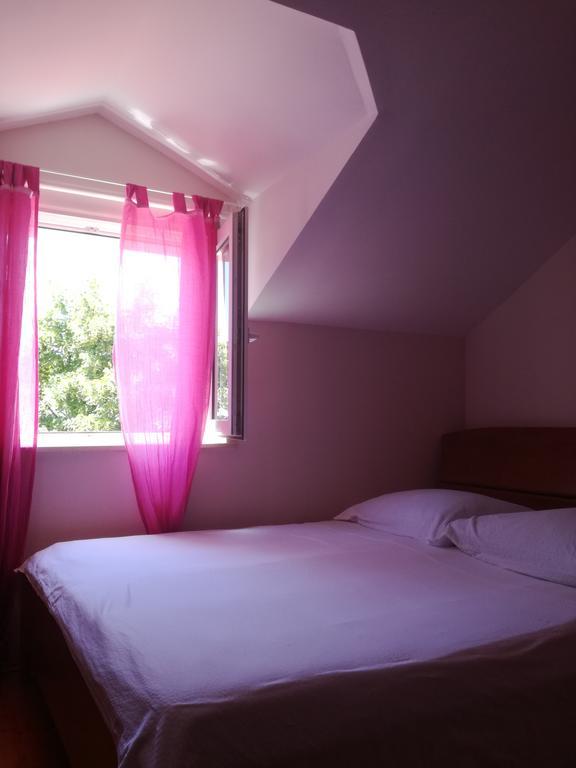 Apartments Suton Mokošica Екстериор снимка