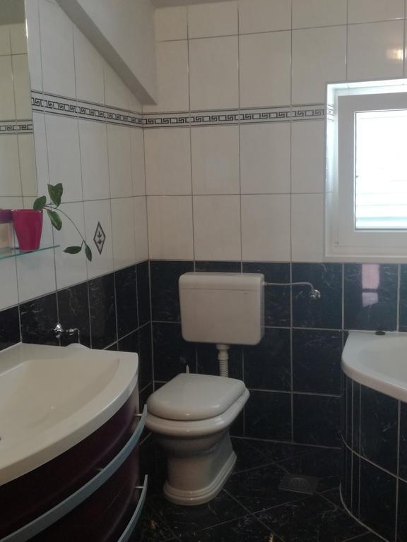 Apartments Suton Mokošica Екстериор снимка